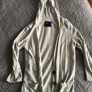 American Eagle sweater with hood